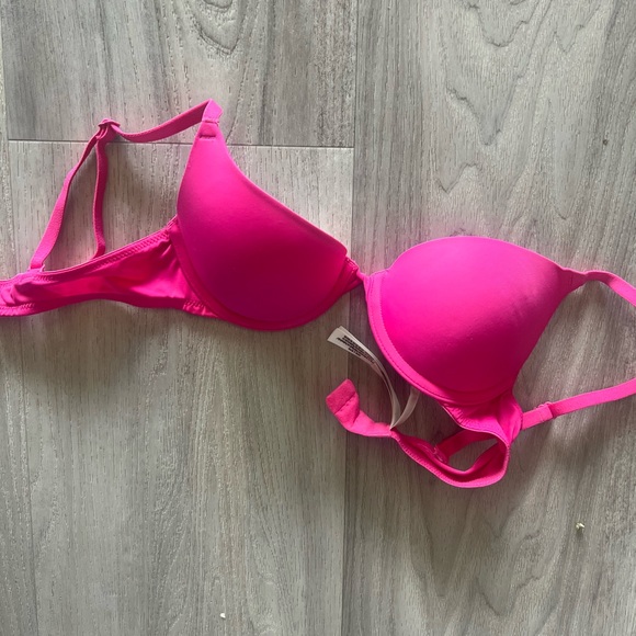 Pink Victoria's Secret Bra - Picture 3 of 4
